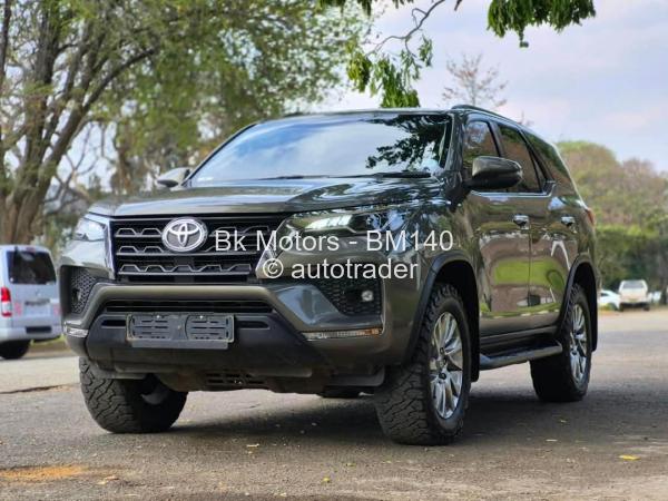 2021 - Toyota  Fortuner