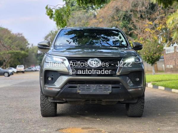 2021 - Toyota  Fortuner