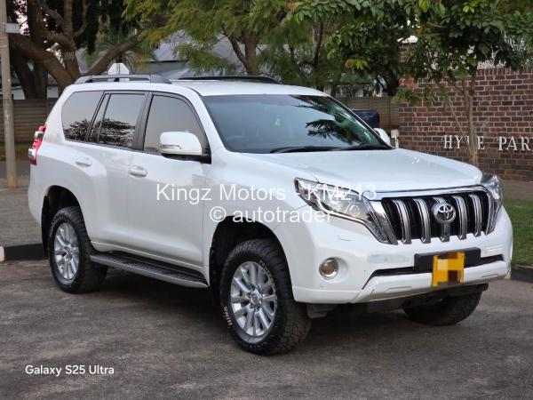 2017 - Toyota  PRADO VXL