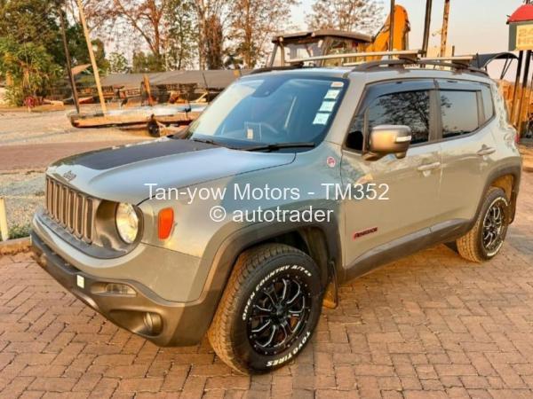 2017 - Jeep  Renegade