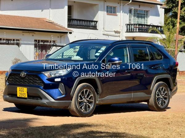 2020 - Toyota  RAV4