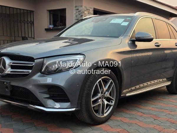 2017 - Mercedes Benz GLC