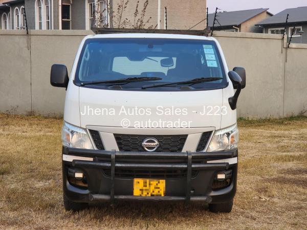 2016 - Nissan  NV350
