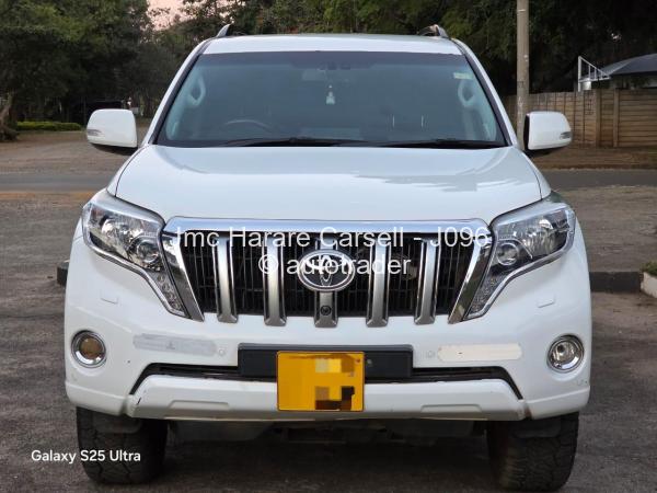 2017 - Toyota  Land Cruiser Prado