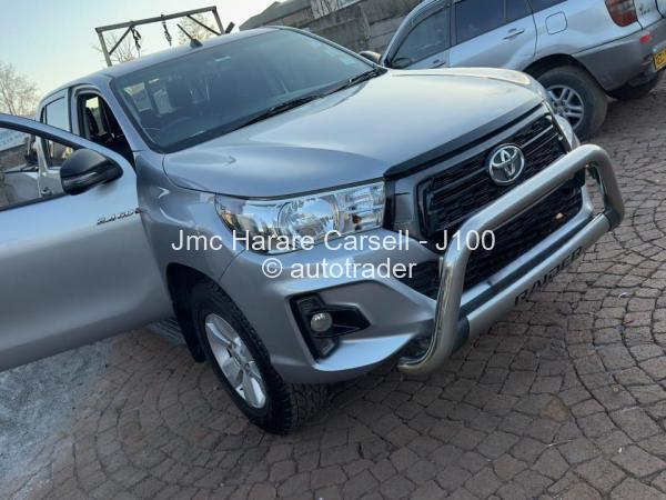 2020 - Toyota  HILUX GD6