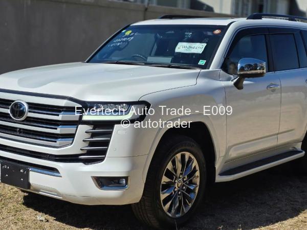 2025 - Toyota  Land Cruiser 300