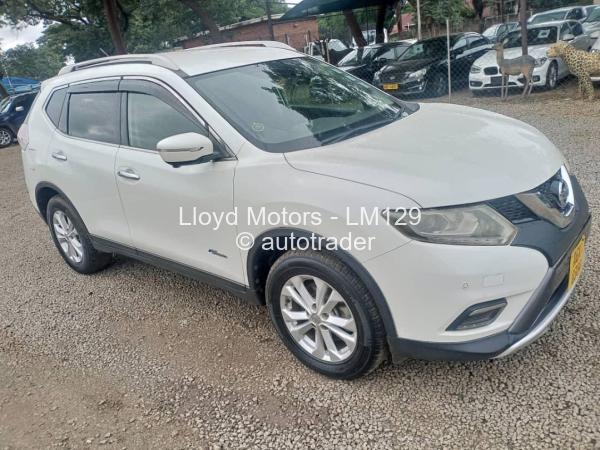 2015 - Nissan  X-Trail