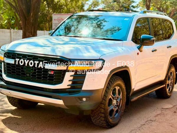 2023 - Toyota  Land Cruiser