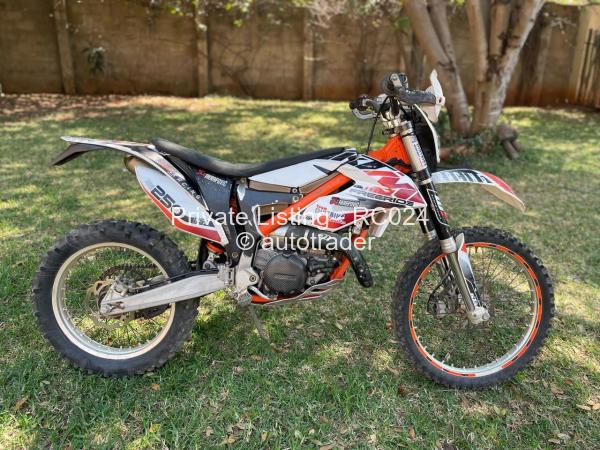 2015 - KTM 250cc