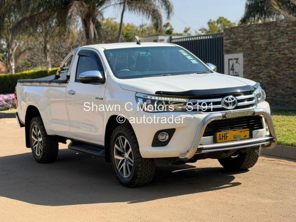 2019 - Toyota  Hilux