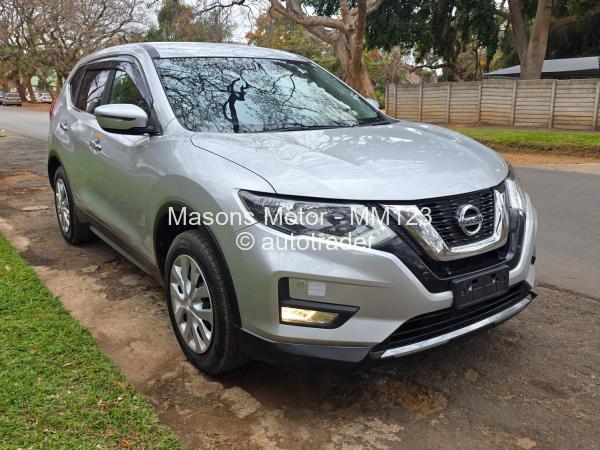 2019 - Nissan  Xtrail