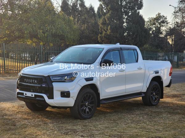 2024 - Toyota  Hilux