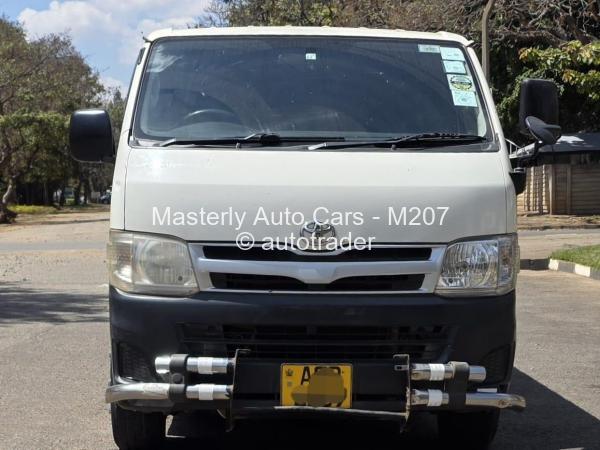2012 - Toyota  Hiace
