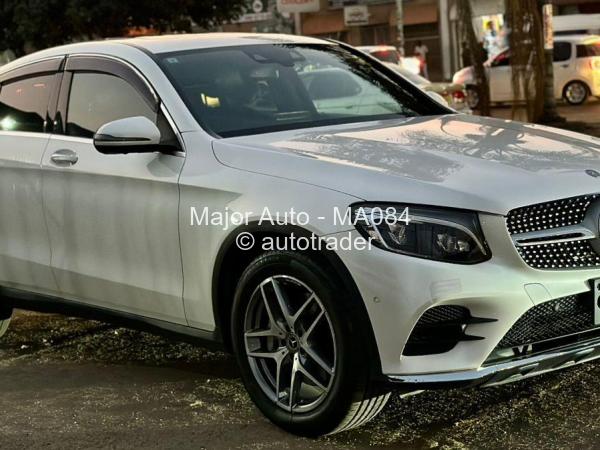 2018 - Mercedes Benz GLC
