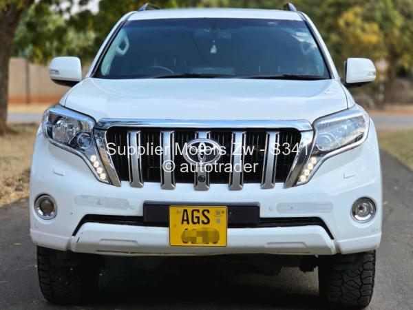 2017 - Toyota  Land Cruiser Prado