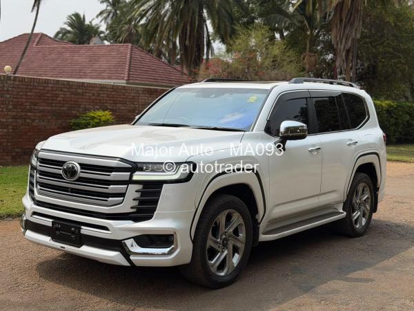 2025 - Toyota  Land Cruiser 300