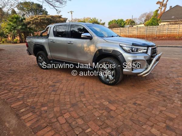 2017 - Toyota  Hilux