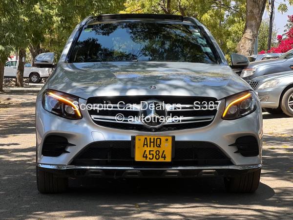 2017 - Mercedes Benz GLC