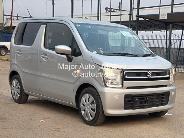 2018 - Suzuki  Wagon R