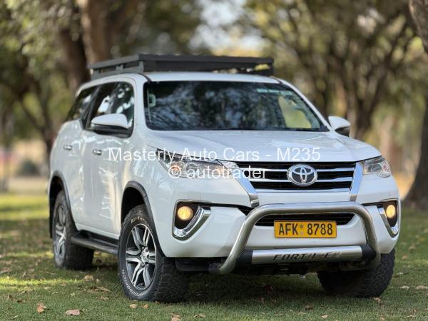 2018 - Toyota  Fortuner