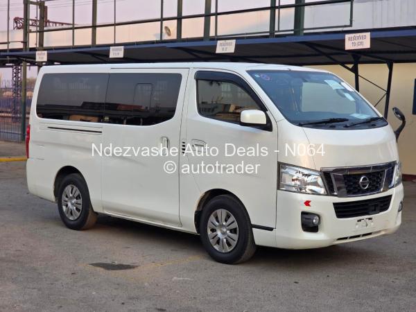 2017 - Nissan  NV350
