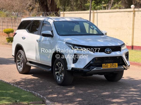 2023 - Toyota  Fortuner