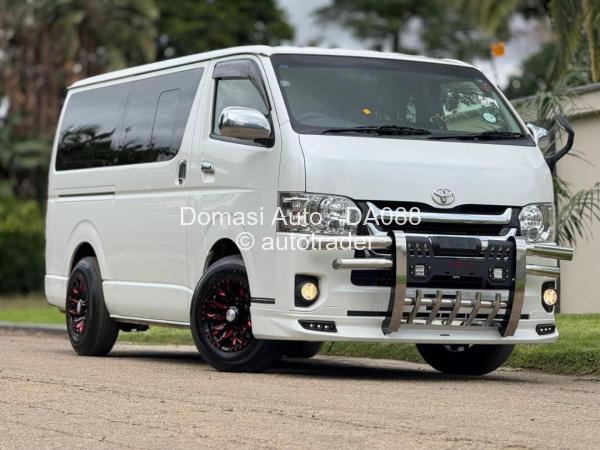 2018 - Toyota  Hiace
