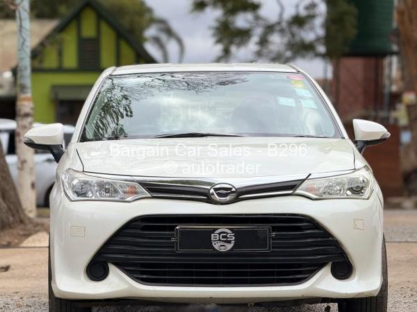 2015 - Toyota  Axio