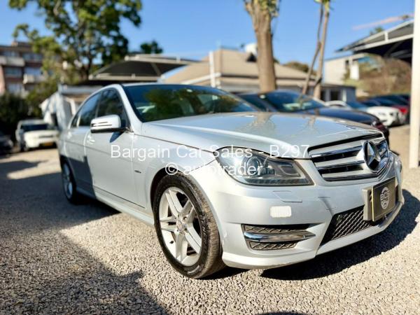 2012 - Mercedes Benz C200