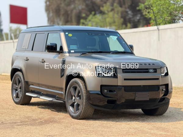 2024 - Land-Rover  Defender