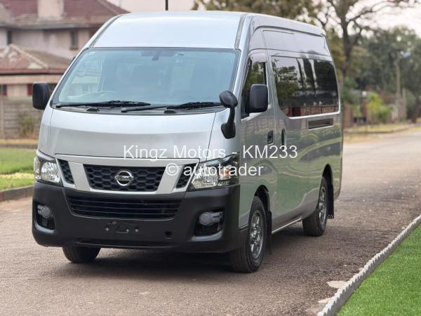 2017 - Nissan  NV350