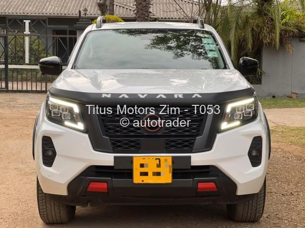 2024 - Nissan  Navara