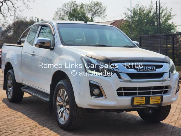2019 - Isuzu  KB300 LX D-TEQ