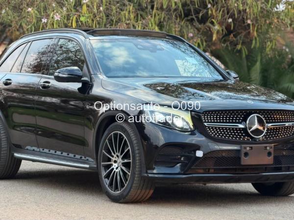 2018 - Mercedes Benz GLC