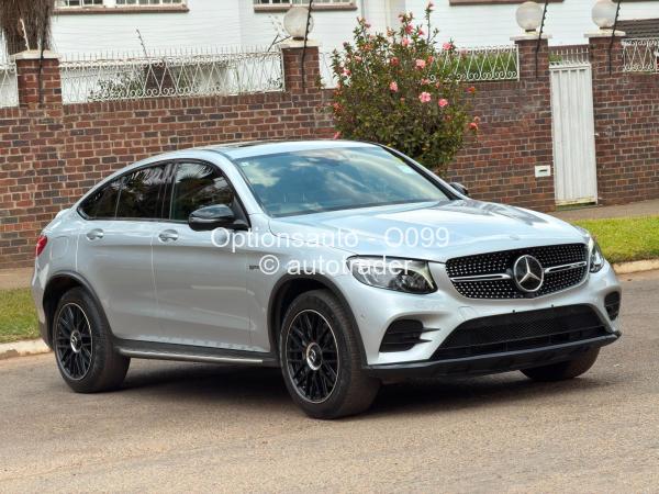 2017 - Mercedes Benz GLC