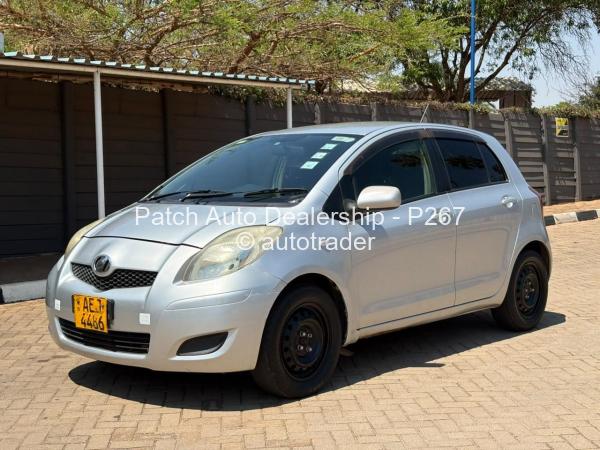 2006 - Toyota  Vitz