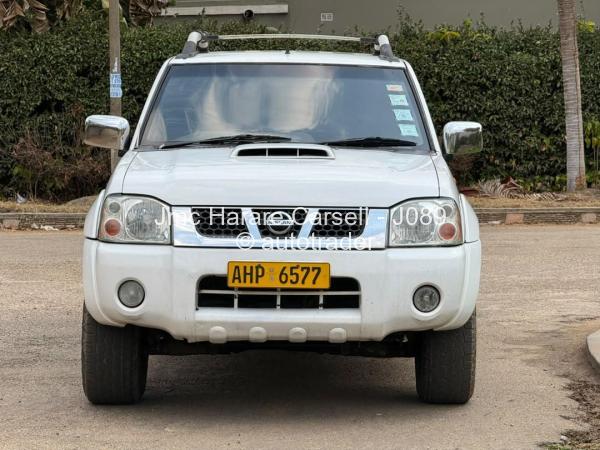2015 - Nissan  NP300 Hardbody