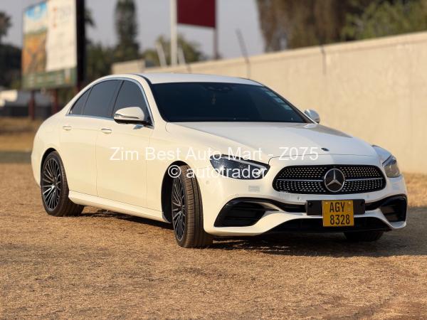 2022 - Mercedes Benz E220