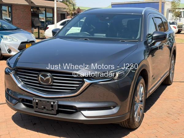 2018 - Mazda  CX-8