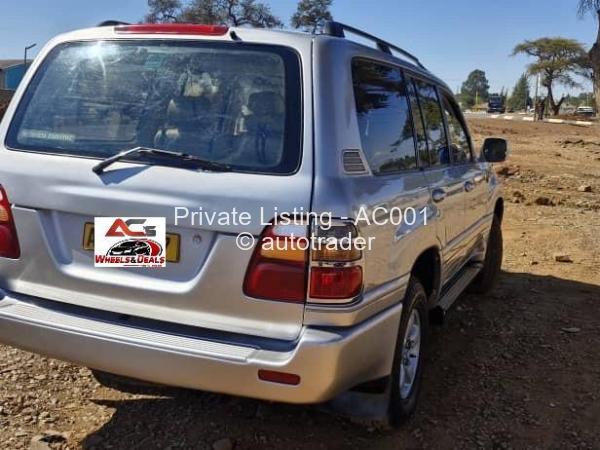 1999 - Toyota  Land Cruiser 100