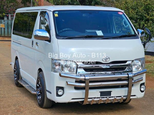 2017 - Toyota  Hiace