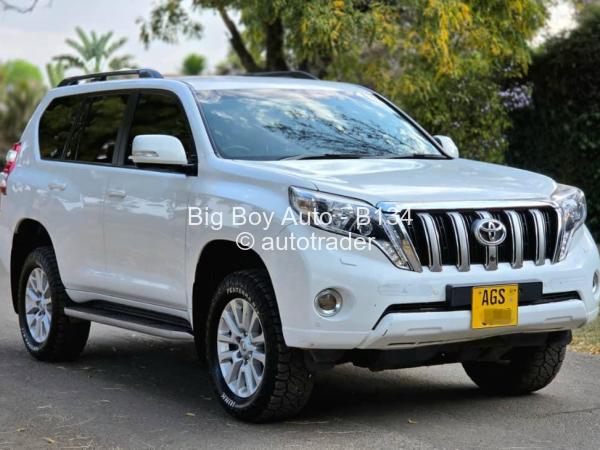 2017 - Toyota  Land Cruiser Prado