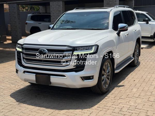 2023 - Toyota  Land Cruiser 300