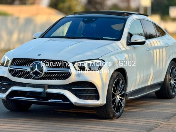 2022 - Mercedes Benz GLE