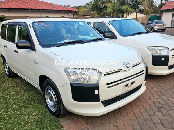 2018 - Toyota  Probox
