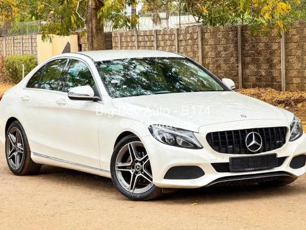 2018 - Mercedes Benz C180