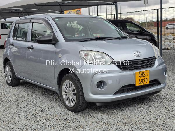 2017 - Toyota  Passo