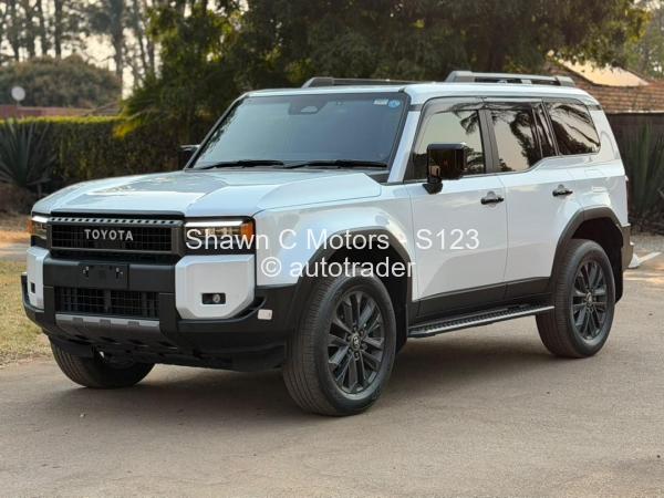 2025 - Toyota  Land Cruiser Prado
