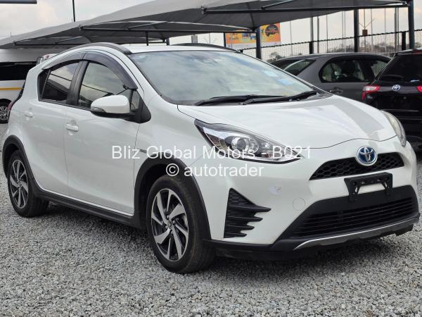 2017 - Toyota  Aqua