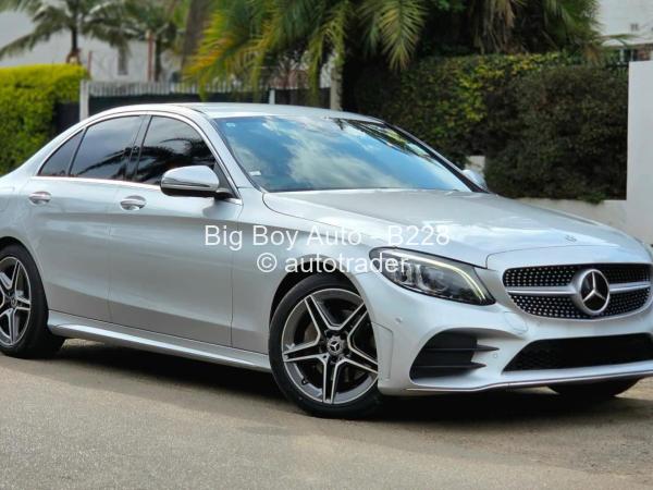 2017 - Mercedes Benz C-Class